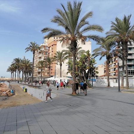 Sunny Appartment With Pool Torrevieja Center Eksteriør bilde