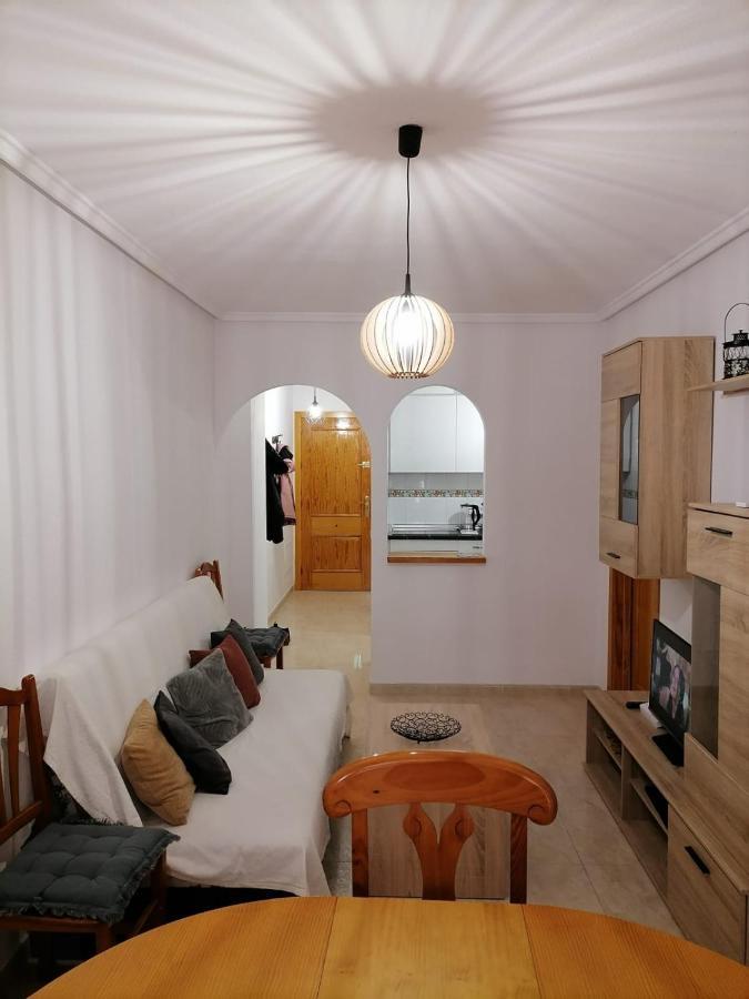 Sunny Appartment With Pool Torrevieja Center Eksteriør bilde
